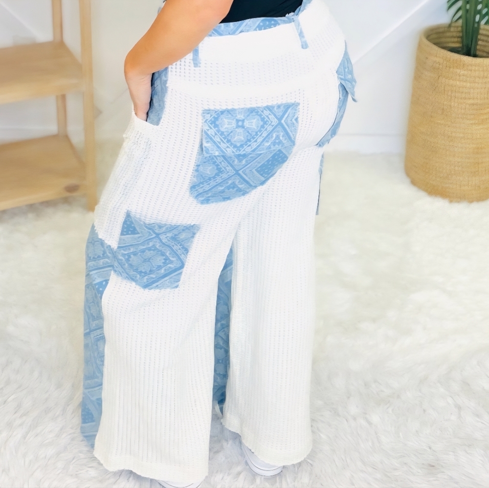 P116 NWT POL Blue and White Wide Leg Paisley Jeans Mesh Detail Pockets Sm Md Lg - Picture 3 of 14